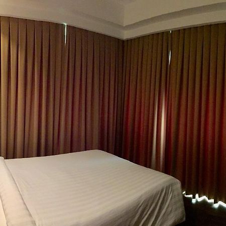 Padgett Place Prime Suites Cebu Exterior foto