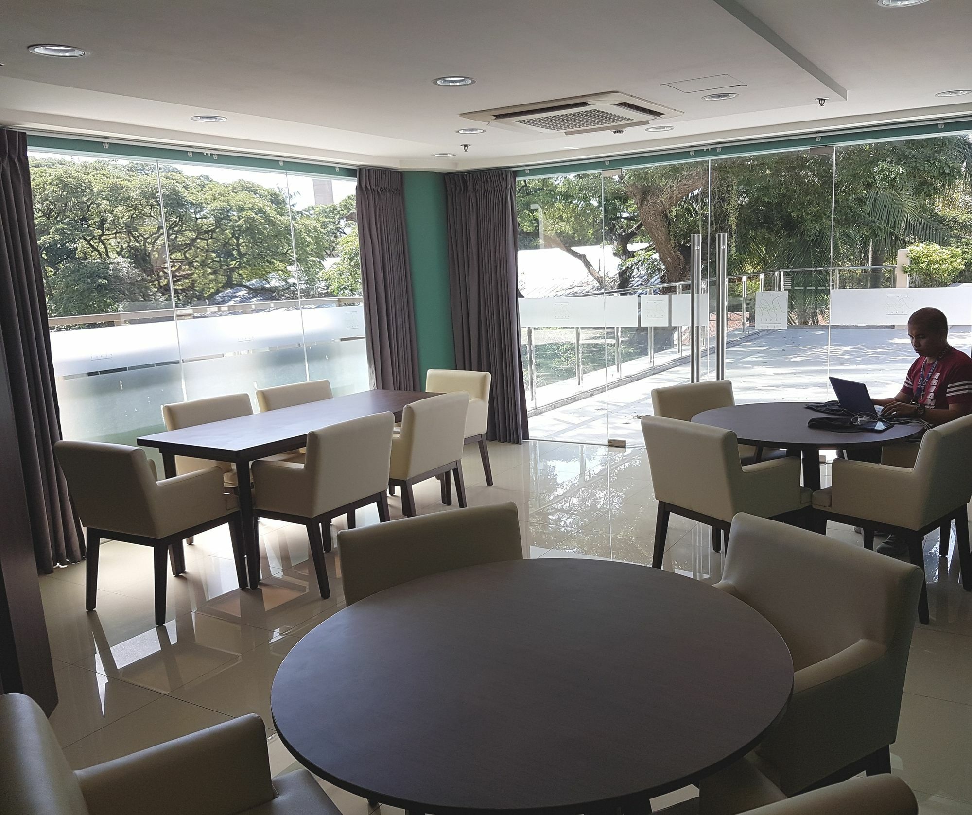 Padgett Place Prime Suites Cebu Exterior foto