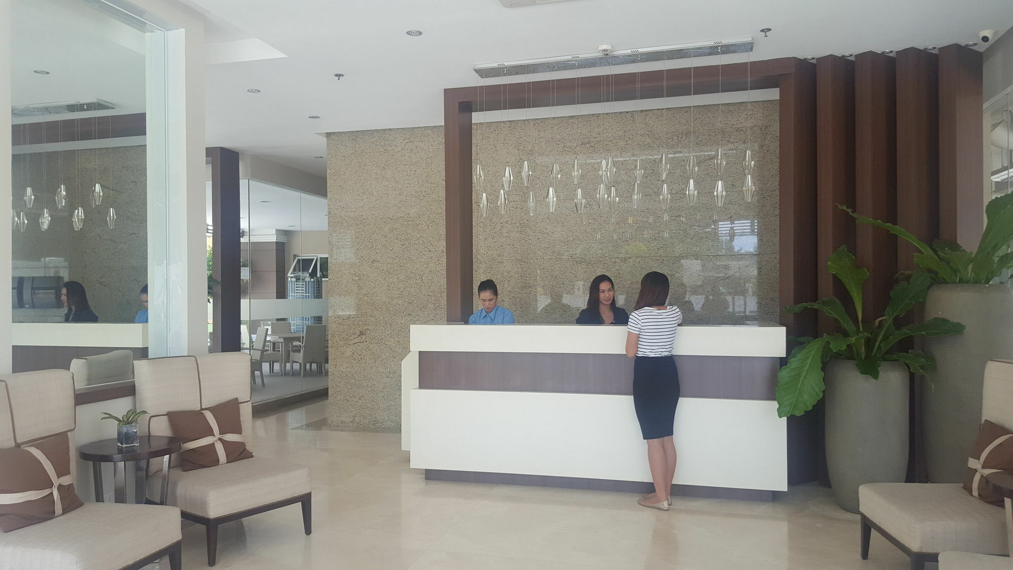 Padgett Place Prime Suites Cebu Exterior foto